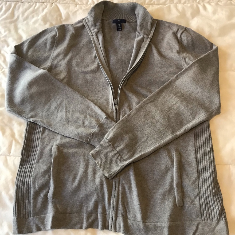 Men’s Gap Sweater